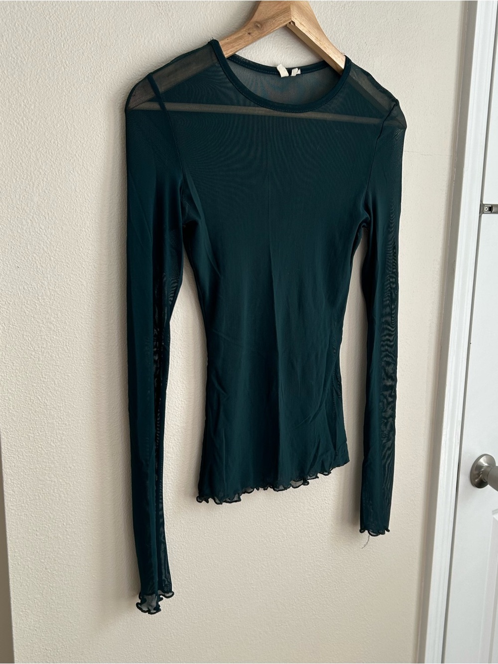 Urban Outfitters Out From Under Green Sheer Mesh Long Sleeve Lettuce Hem Top S - Picture 2 of 9